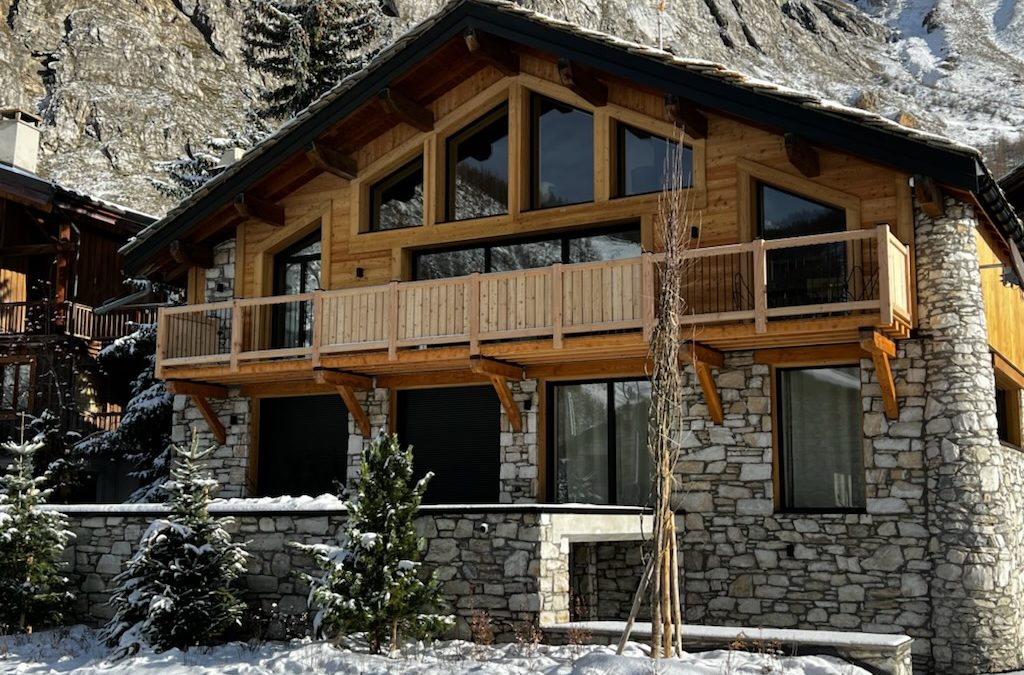 RÉNOVATION CHALET ATHENAISE  à VAL d’ISERE